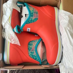 Women’s ankle deck boots (xtratuf) BRAND NEW